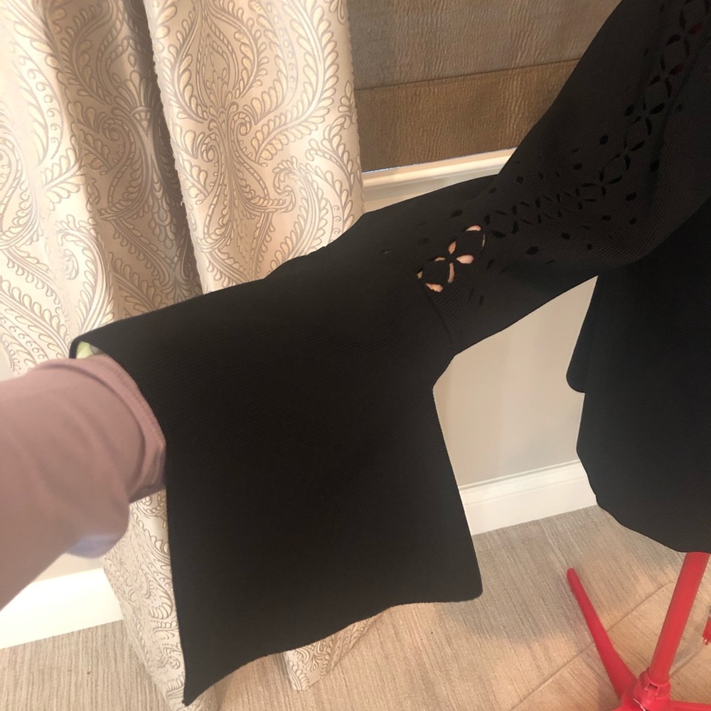 Elie Tahari fine gauge merino sweater - Picture 9 of 9